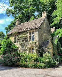 Cotswolds Stone Cottage