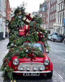Red Mini Christmas Car