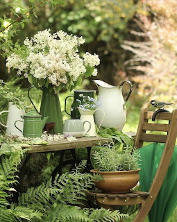 Garden Table Flowers