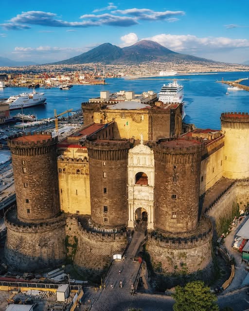 Castel Nuovo Naples