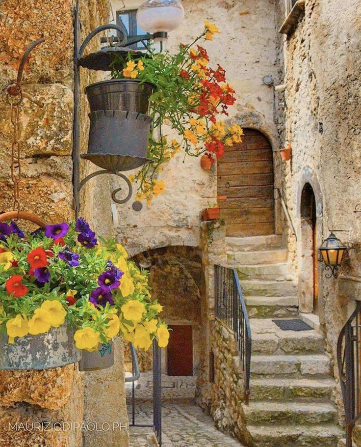 Italian Stone Village Flowers
