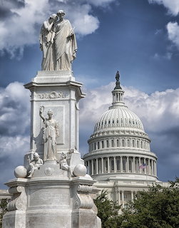 US Capitol Monument