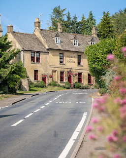 Horse and Groom Pub
