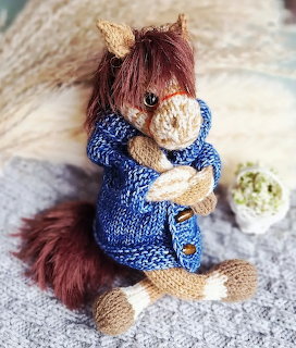 Knitted Horse in Sweater
