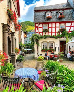 Bavarian Courtyard