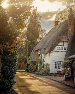 English Thatched Cottage Lane
