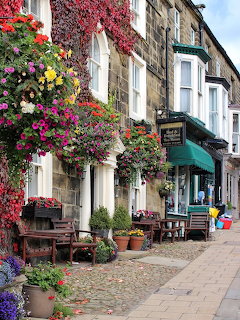 English Village Flower Street