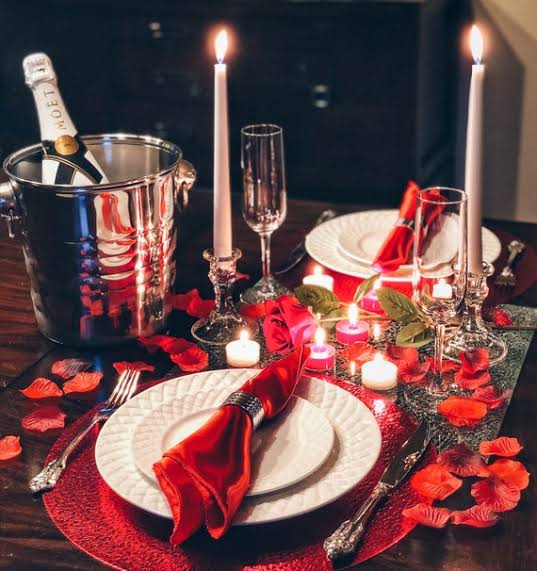 Romantic Dinner Table Setting