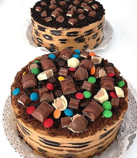 Chocolate Candy Cakes