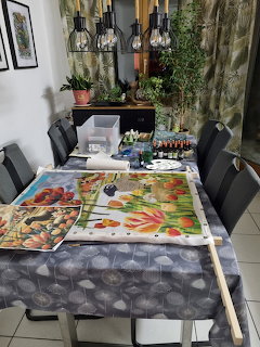 Art Table Interior