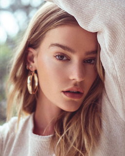 Georgia Gibbs Portrait