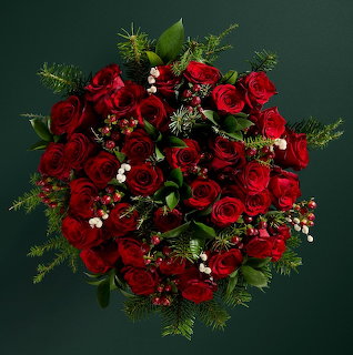 Red Rose Christmas Bouquet