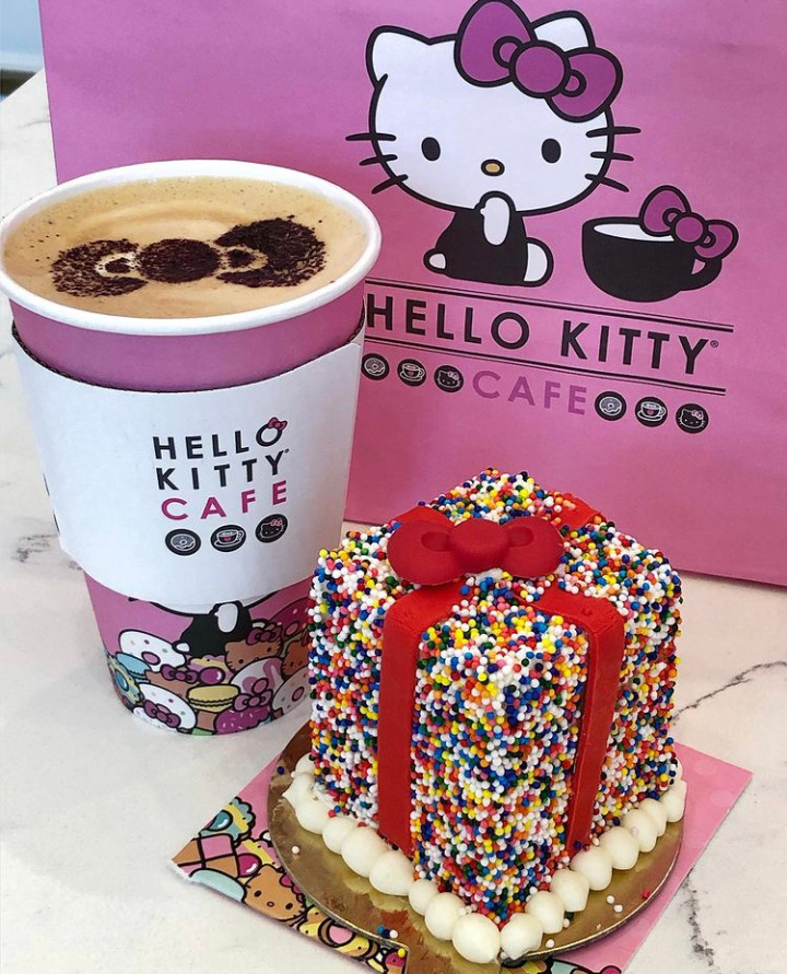 Hello Kitty Cafe Desserts
