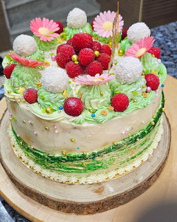 Berry Cream Cake