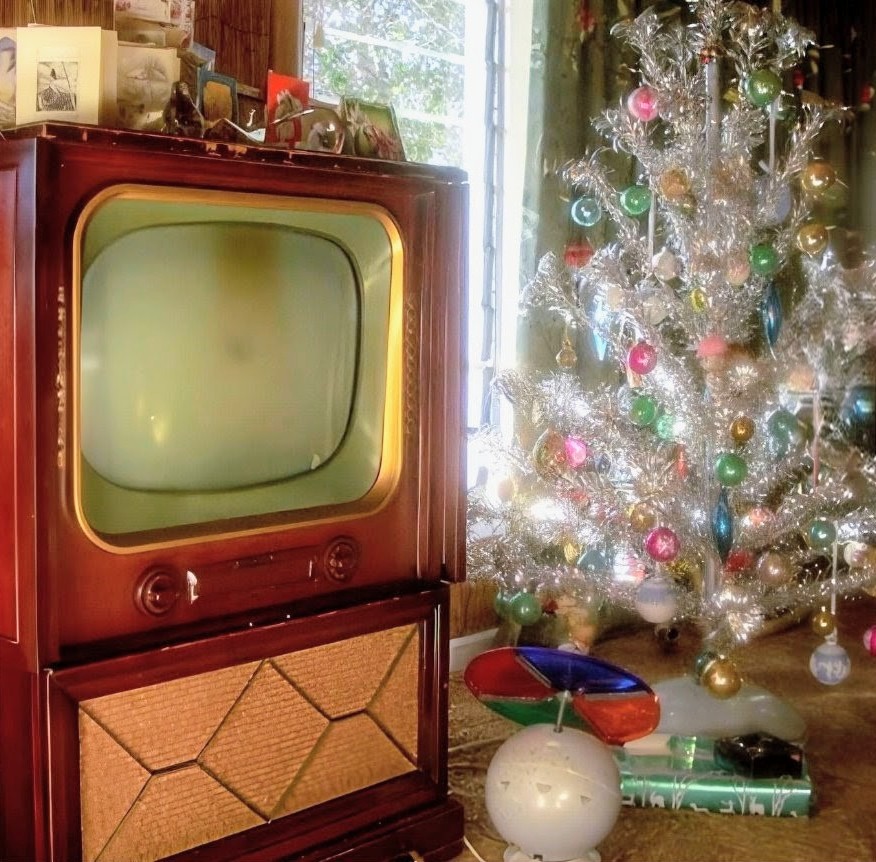 Vintage Christmas TV Tree