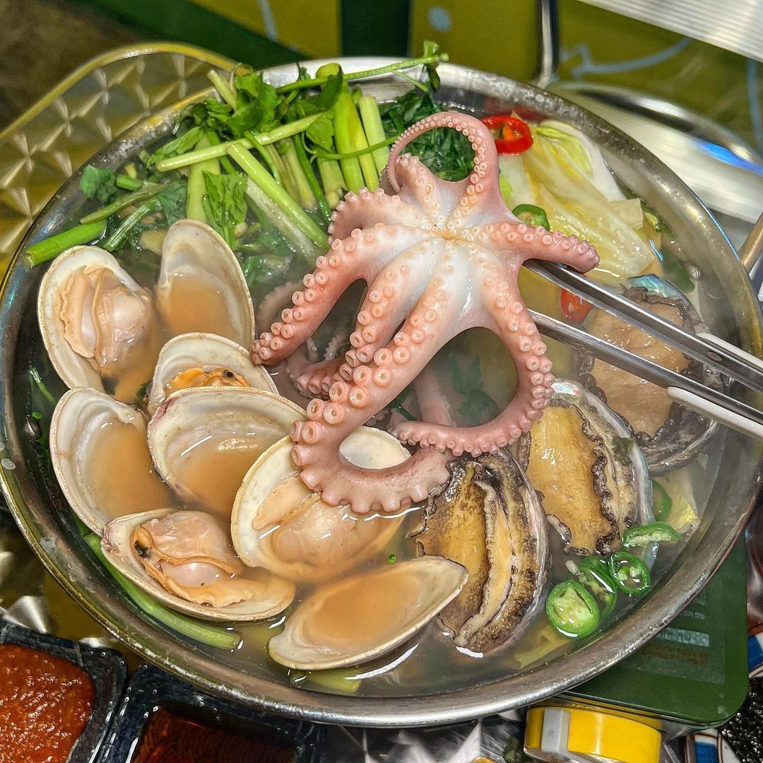 Seafood Hot Pot