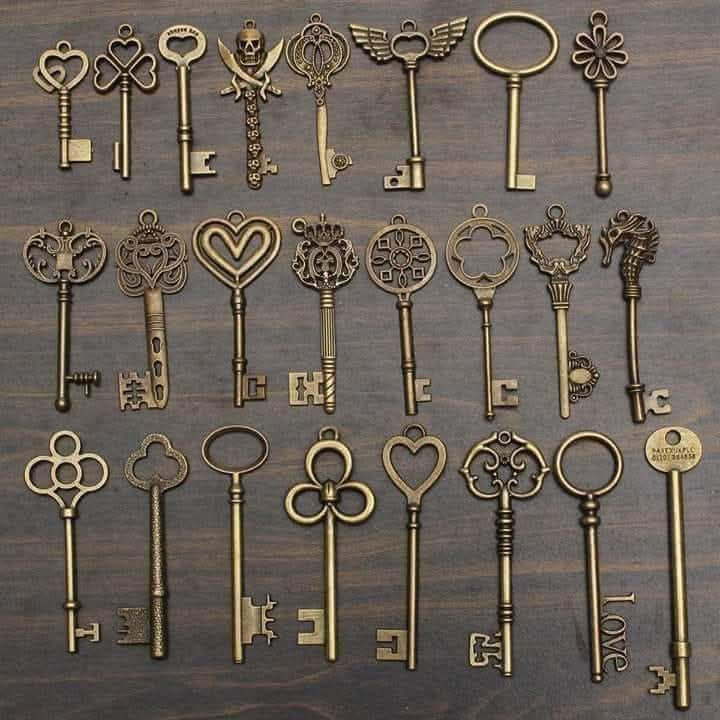 Vintage Skeleton Keys