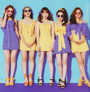 Retro Fashion Group Portrait