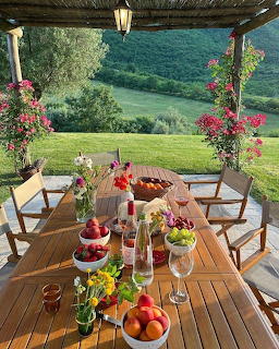 Brunch Backyard