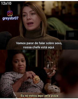 Three women from Grey's Anatomy in a dimly lit restaurant scene with Portuguese text overlay