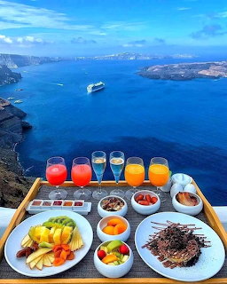 Breakfast with Caldera View