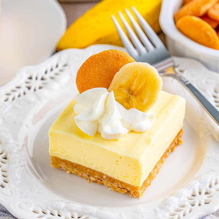 Banana Cheesecake Bars
