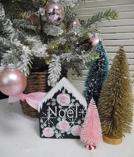 Little Noel House Christmas