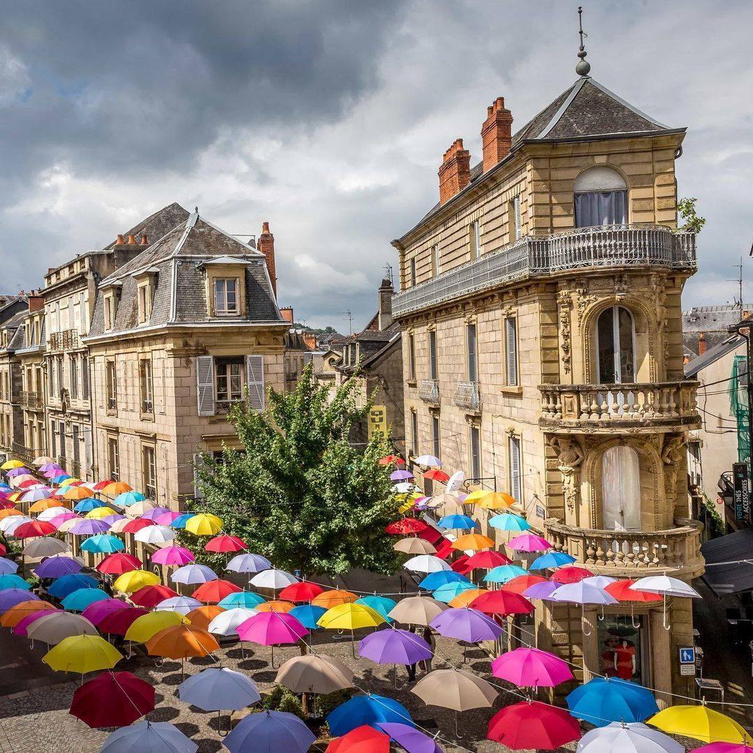 Brive Colorful Umbrellas