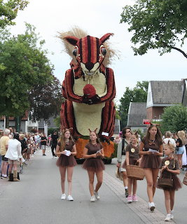 Dahlia Parade Float Leersum