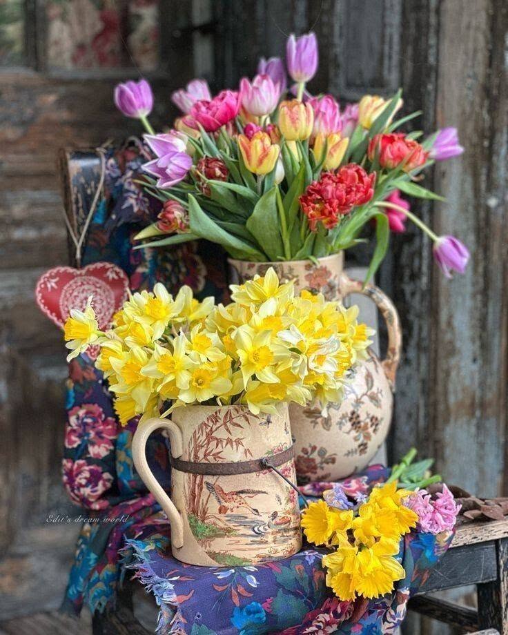 Tulips and Daffodils Jugs