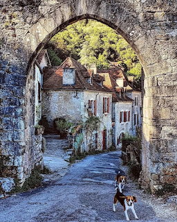 Saint-Cirq-Lapopie Village Archway