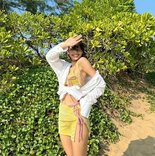 Lalisa Manobal Sunny Day
