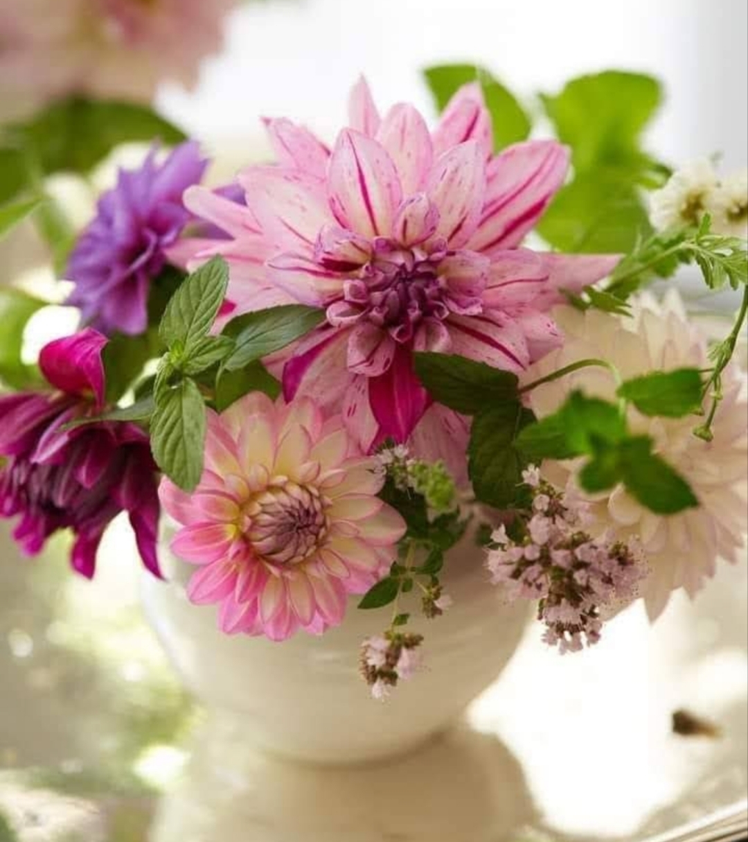 Dahlia Flower Bouquet in Vase