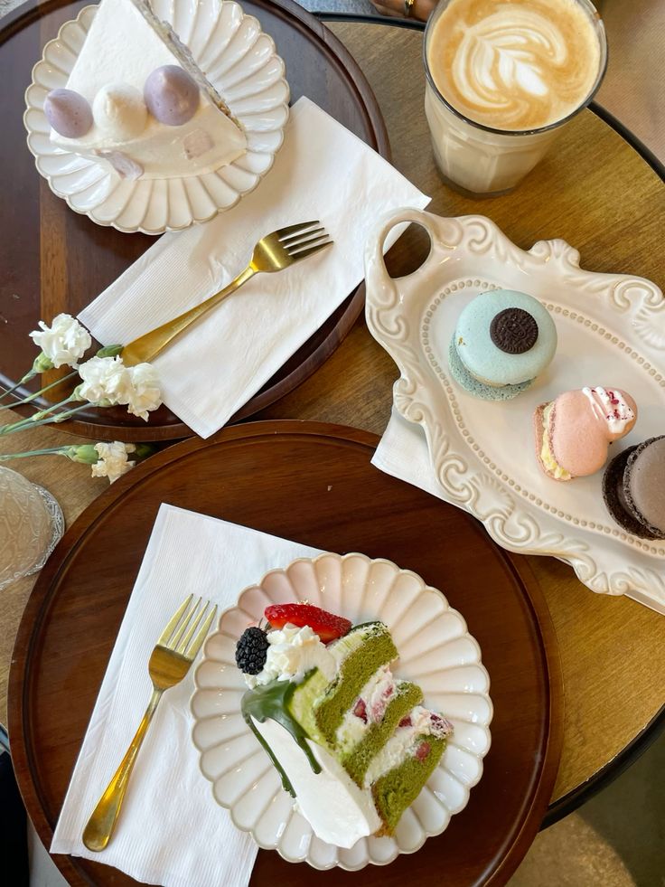 Matcha Cake & Latte Art