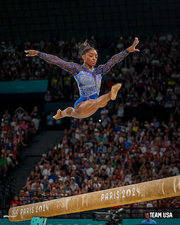 Simone Biles Split Leap