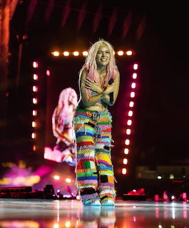 Singer on Stage