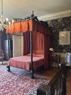 Antique Canopy Bedroom