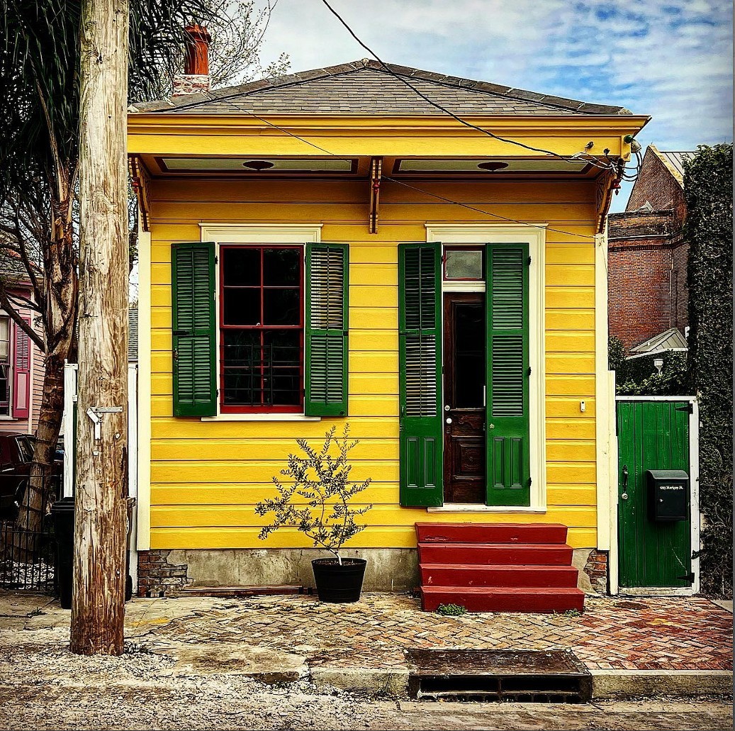 Tiny Gold House w Red Steps