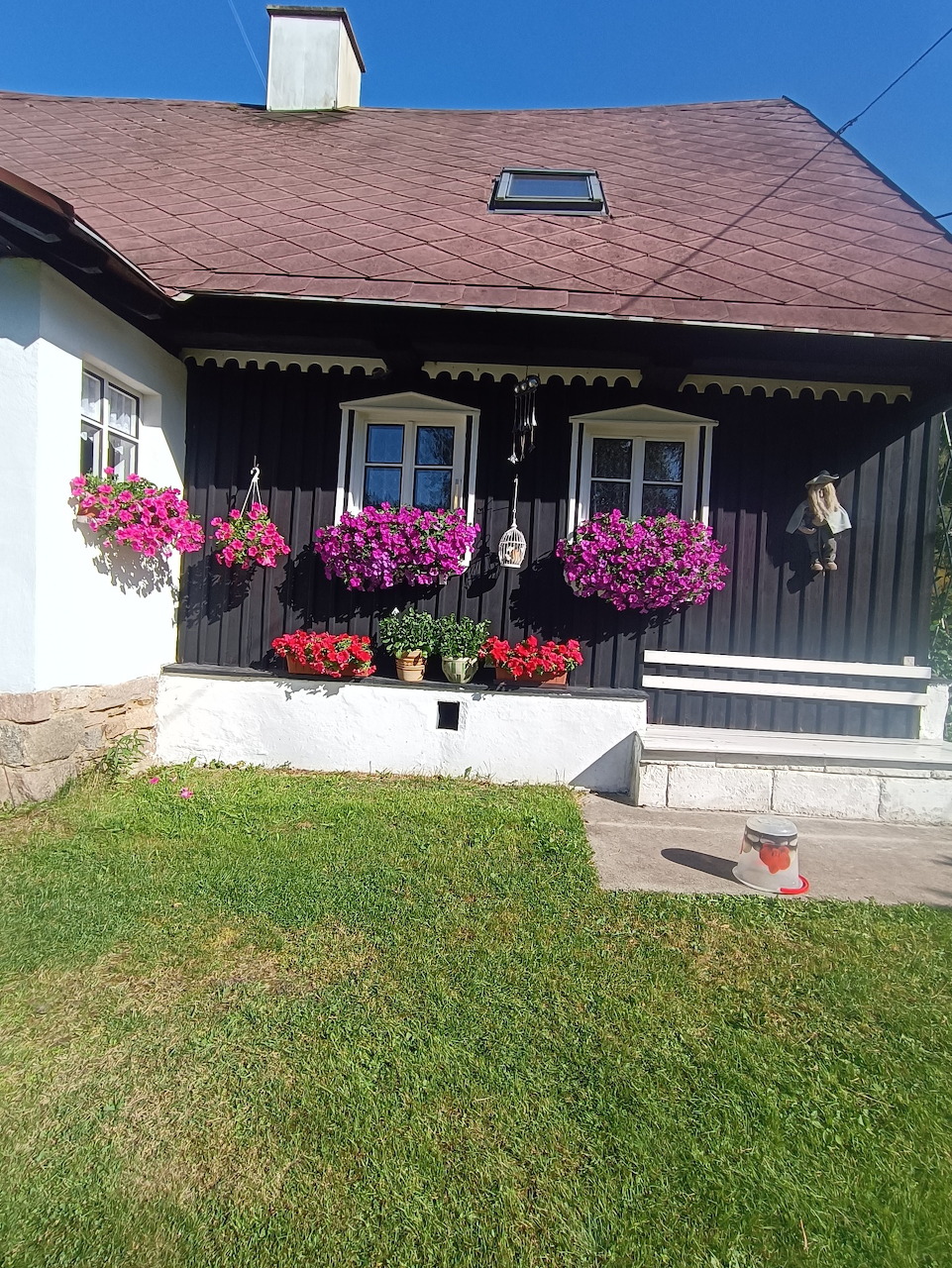 Flower Cottage Facade