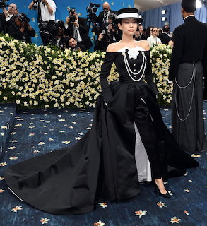 Jennie Met Gala Black Gown