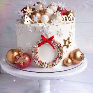 Christmas Wreath Cake