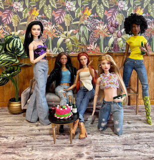 Fashion Dolls Interior