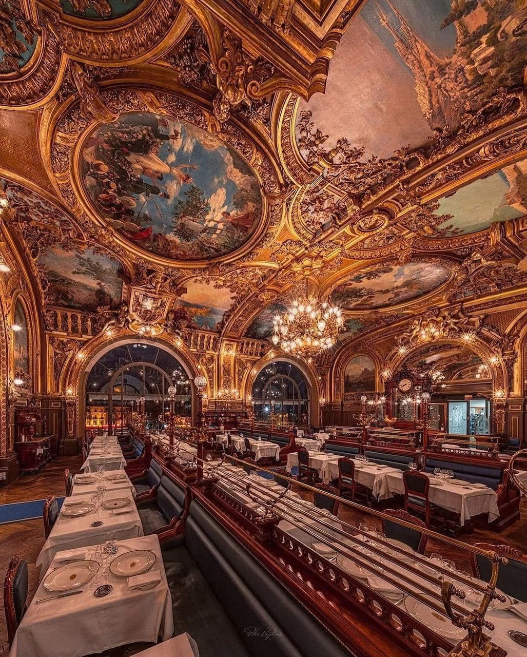 Restaurant Le Train Bleu Paris, France