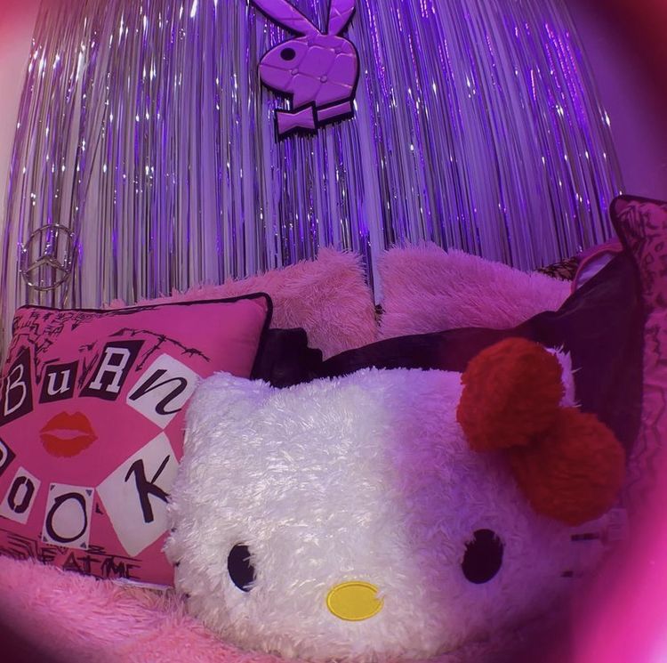 Hello Kitty Bedroom