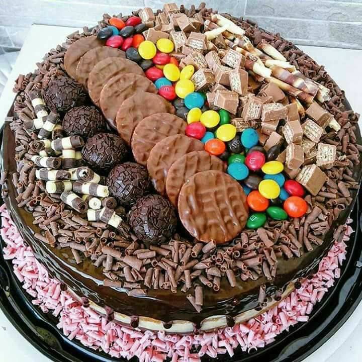 Chocolate Candy Cake