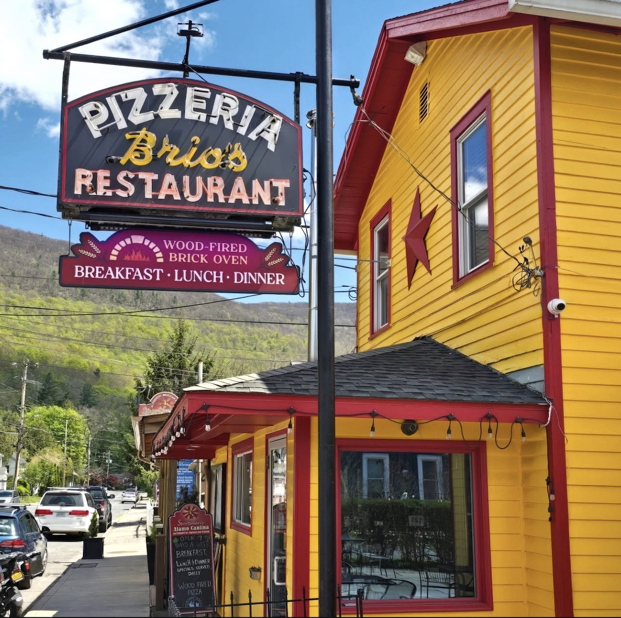 Pizzeria Brio's Restaurant