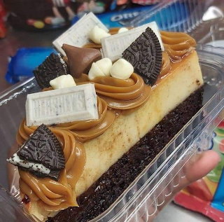Caramel Cheesecake Slice