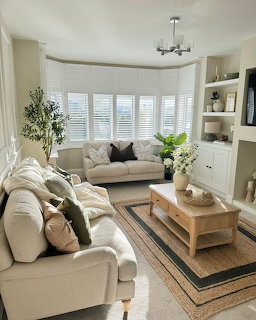 Cozy Living Room With Blinds