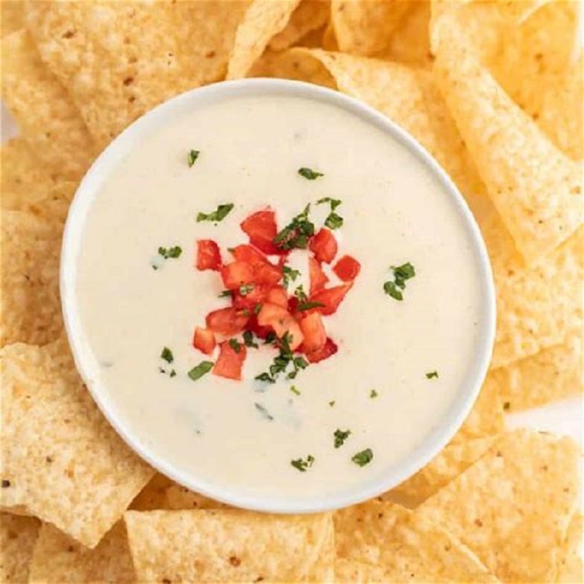 White Dip with Tortilla Chips