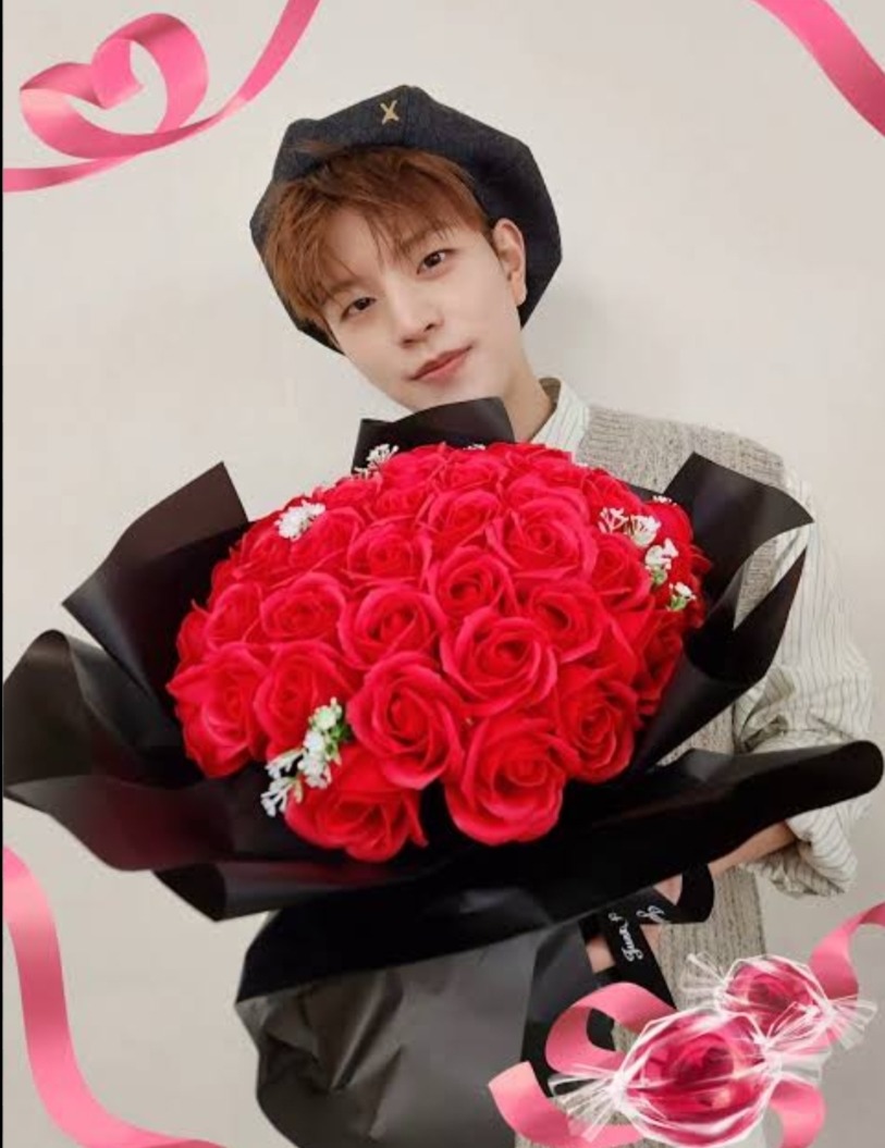 Seungmin Rose Bouquet